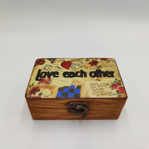 Ξύλινο κουτί - Love each other
